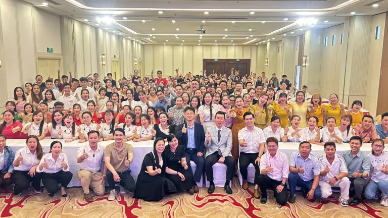 Ceragem: 16 năm đồng hành cùng 1 triệu khách hàng Việt